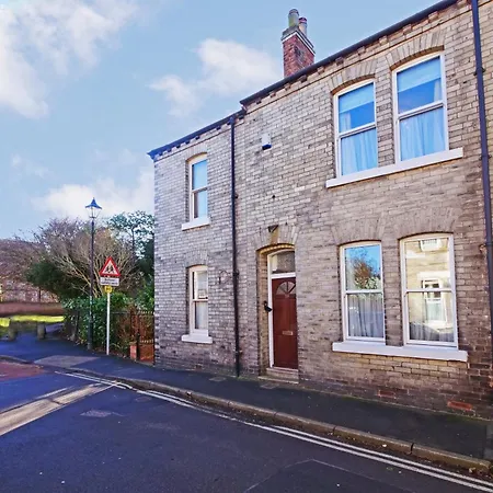 59 Moss - Close To The Centre * York