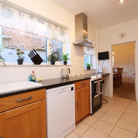 59 Moss - Close To The Centre * York